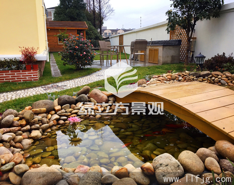 苏州别墅庭院设计效果图,花园设计效果图,苏州庭院绿化,苏州花园景观设计,苏州花园设计,花园木作,山茶树,小木屋自然式水池,小木桥,花园灯具,花坛,洗手池,囊坑,小木桥,小桥 苏州别墅庭院设计效果图,花园设计效果图,苏州庭院绿化,苏州花园景观设计,苏州花园设计,花园木作,山茶树,小木屋自然式水池,小木桥,花园灯具,花坛,洗手池,囊坑,小木桥,小桥