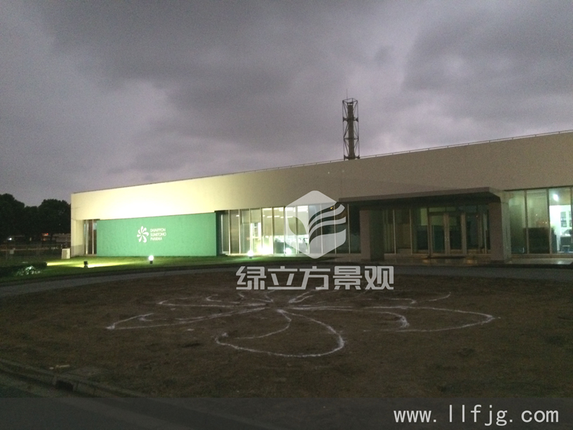 厂区改造，厂区绿化，厂区养护，绿化管家，草坪维护，草坪修剪，草坪割草，草坪花坛，草坪打药